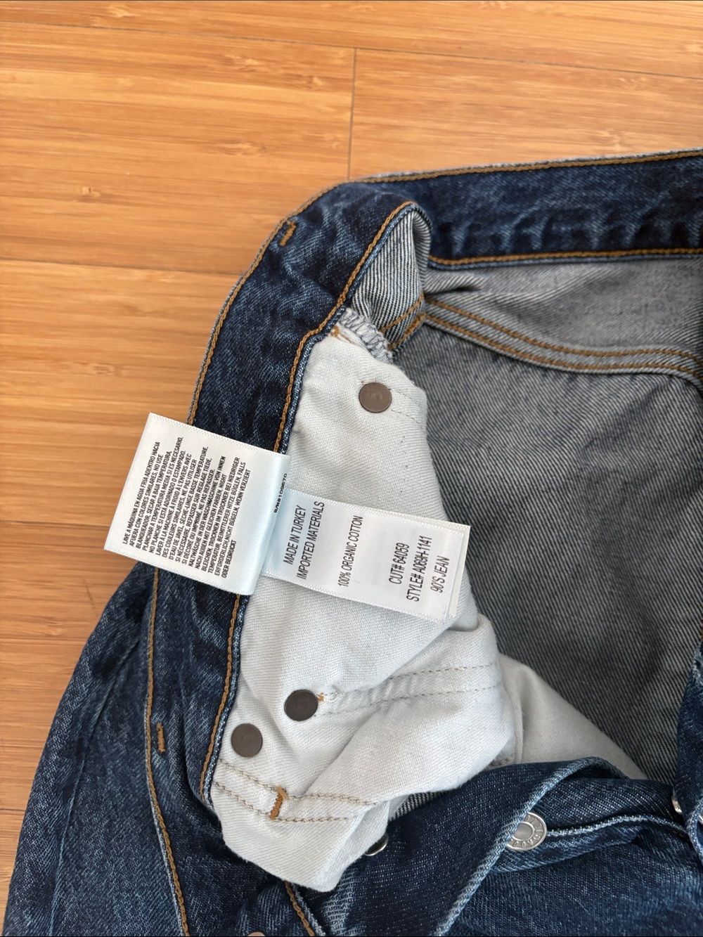 Agolde 90s Jeans in Deep Indigo - Picture 3 of 4